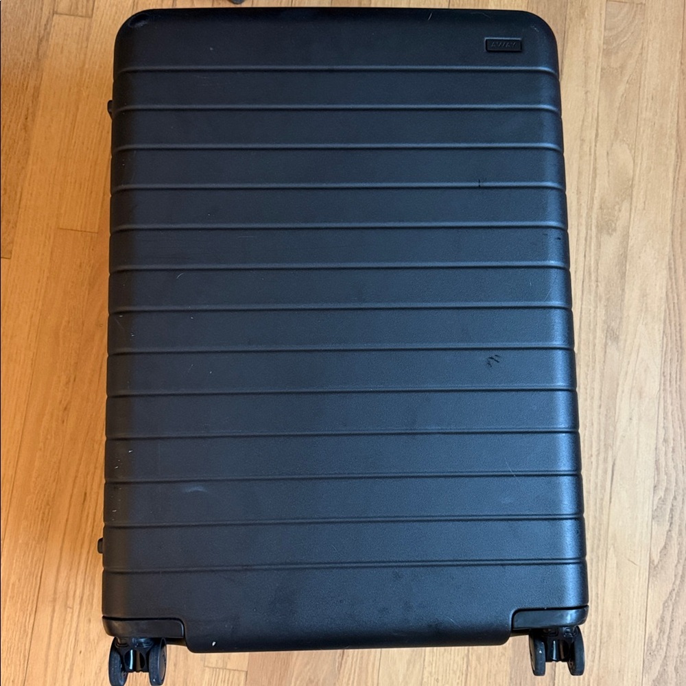 AWAY suitcase  LARGE ONLY - Picture 3 of 5